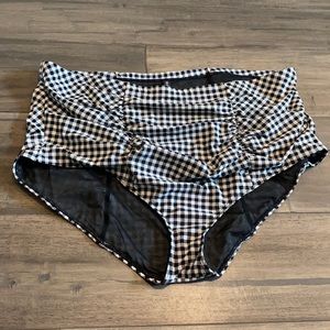 Torrid Gingham Swimsuit Bottom Plus Sz 4X